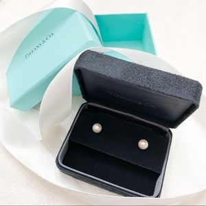 Tiffany & Co. Tiffany Signature Pearls Earrings